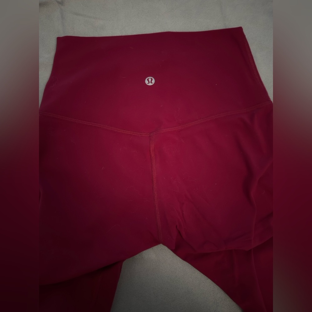 Align 25” - Ruby Red - Size 4 - Picture 6 of 7
